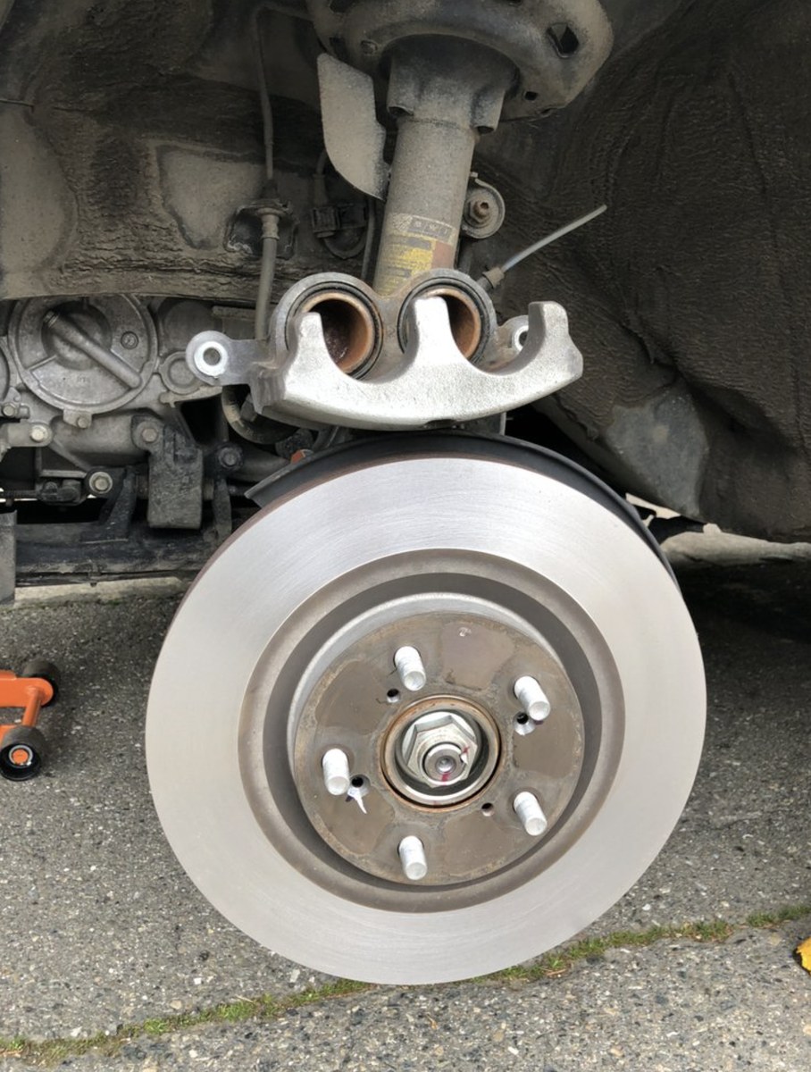 Ventura mobile mechanic at work during a service visit