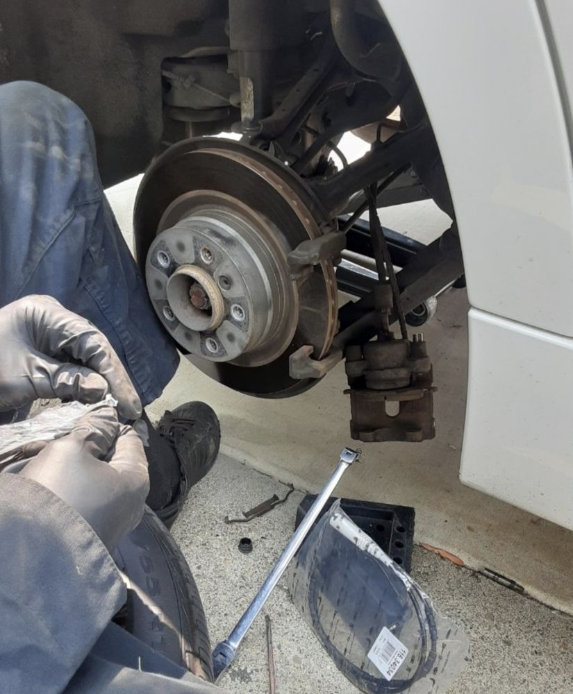 Pre-purchase inspection of a used car in Ventura